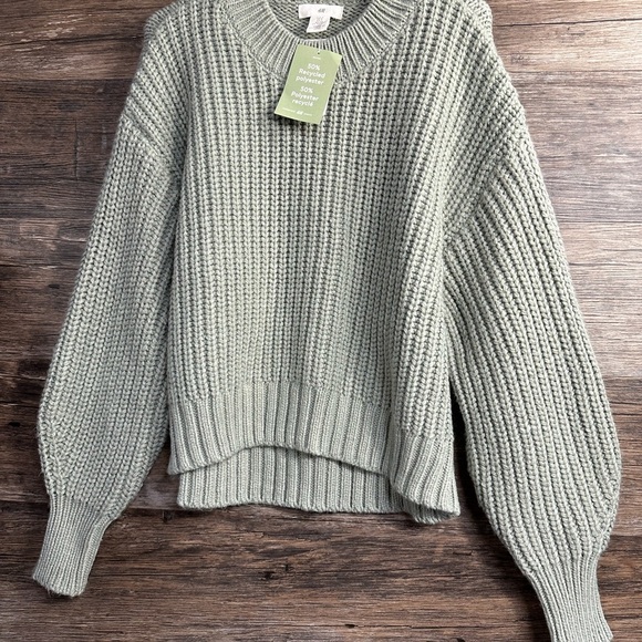 H&M Women's Sage Green Cable Knit Sweater - Picture 8 of 11
